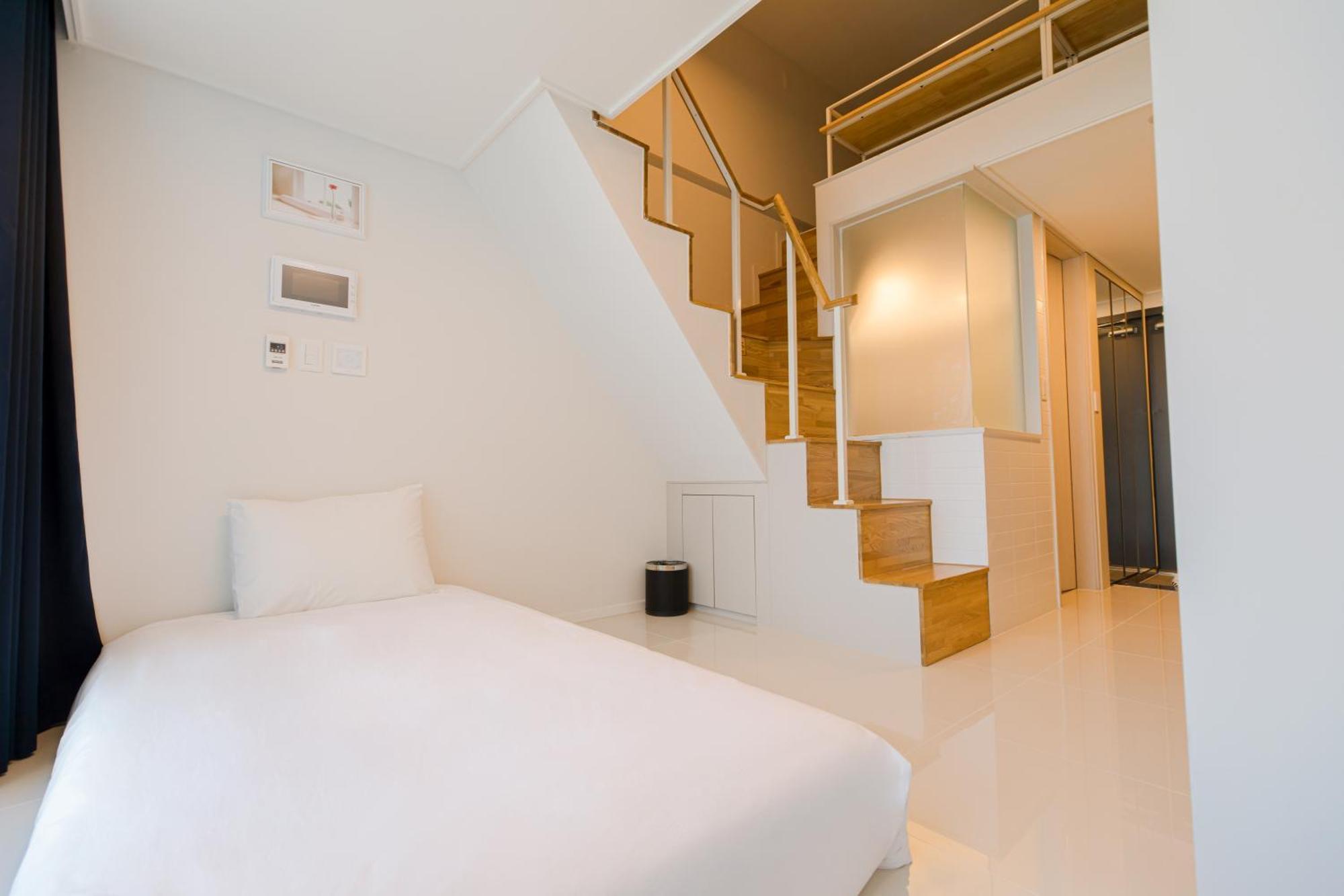 Blue Ocean Hotel 3 Incheon Exterior photo